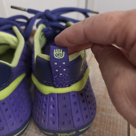 Teva Mountain Games Woman’s Shoe. Size 6 1/2. - Picture 7 of 16